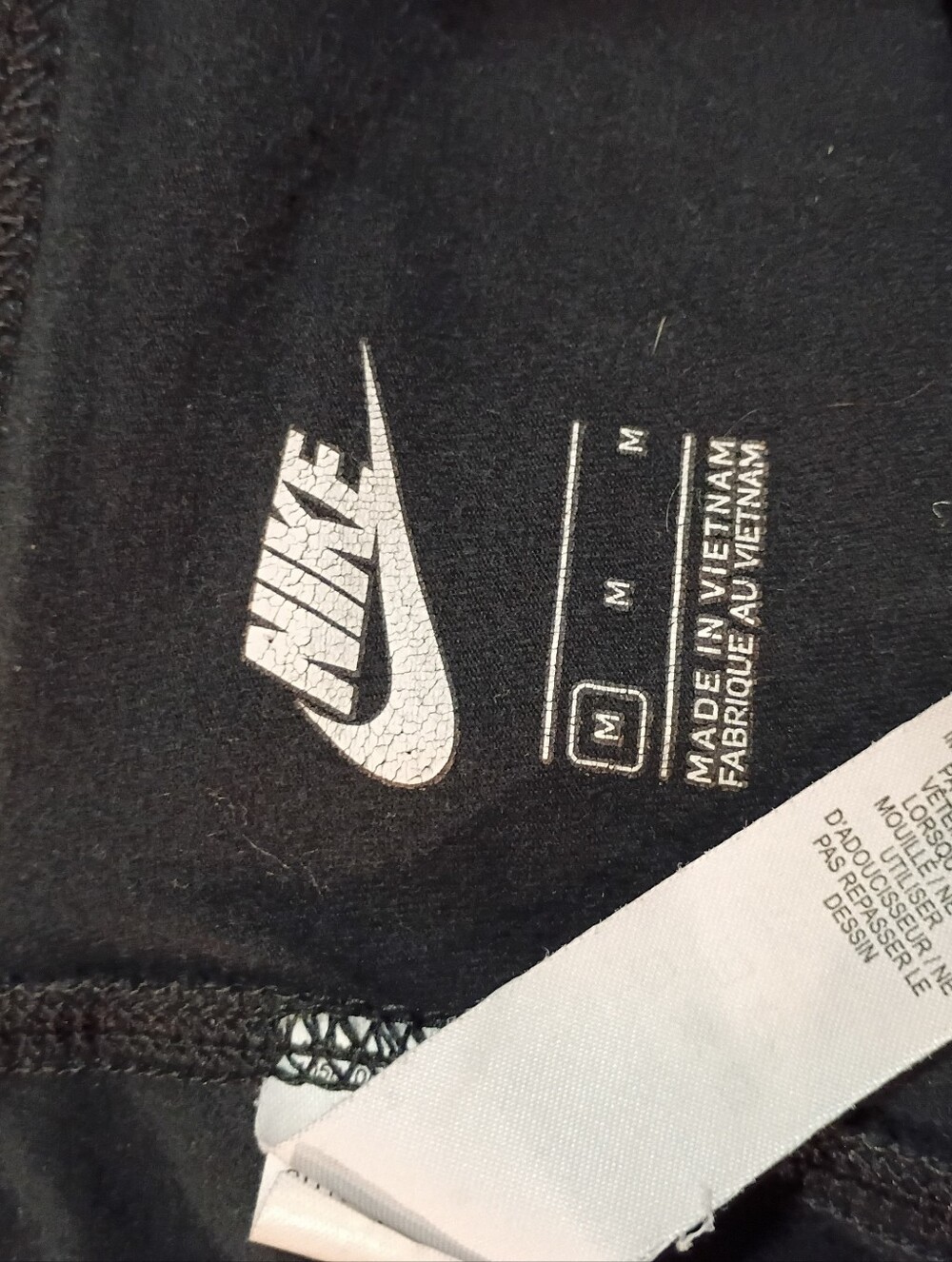 Nike - Picture 6 of 6
